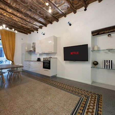 Casta Diva Luxury Apartments Palermo Esterno foto