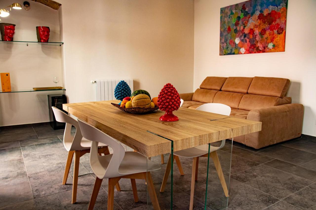 Casta Diva Luxury Apartments Palermo Esterno foto