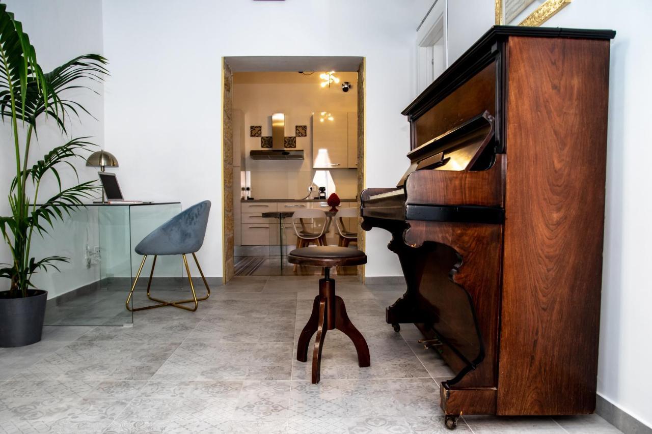 Casta Diva Luxury Apartments Palermo Esterno foto