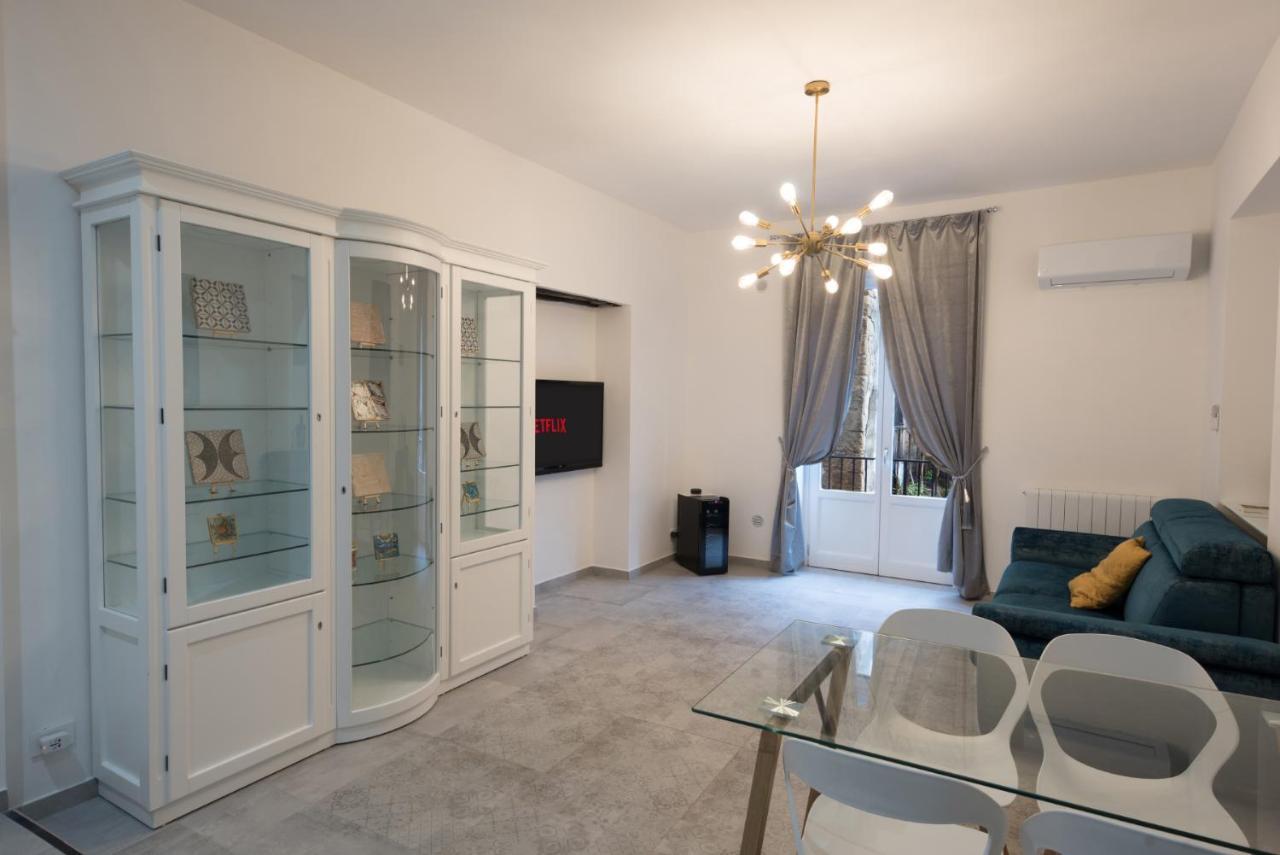 Casta Diva Luxury Apartments Palermo Esterno foto