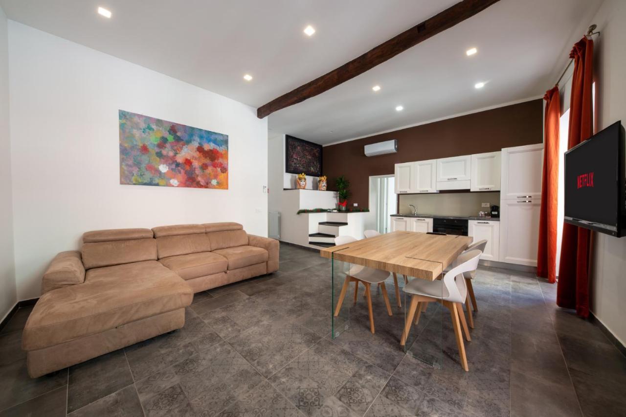 Casta Diva Luxury Apartments Palermo Esterno foto
